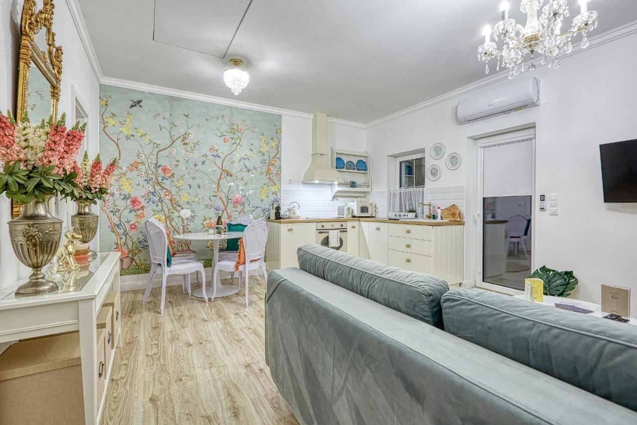 The Doors Boutique Apartments Mosonmagyarovar Exterior photo
